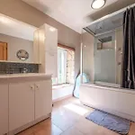 4 Bedroom Lovely In Casa de Férias *