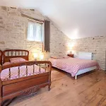 4 Bedroom Lovely In * Escles