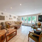 4 Bedroom Lovely In