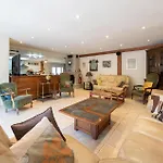 Casa de Férias 4 Bedroom Lovely In *