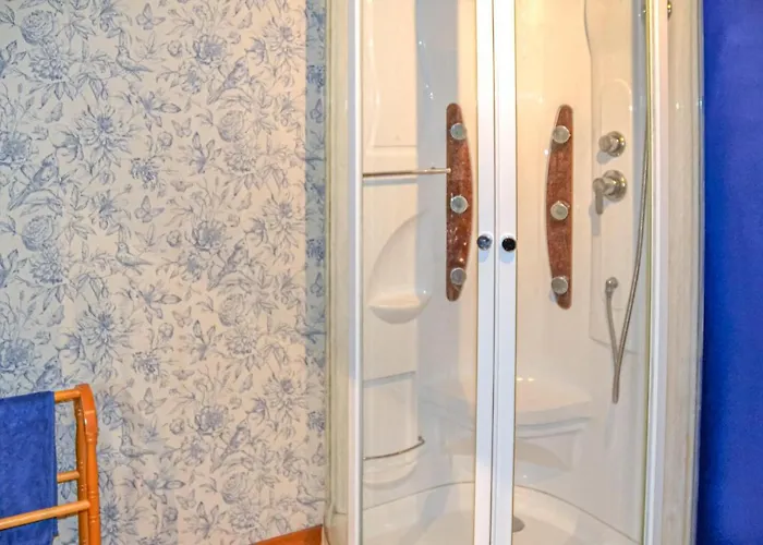 Lovely In With Kitchen *