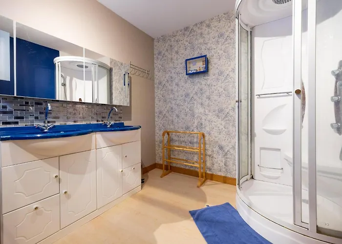 Lovely In With Kitchen Prázdninový dům *