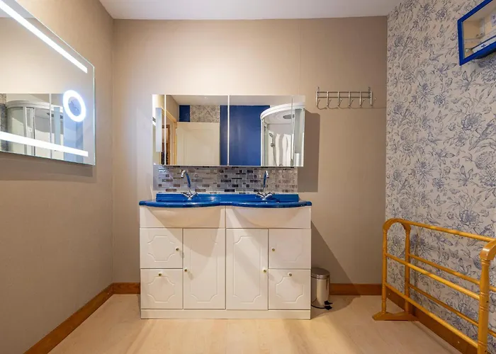 Lovely In With Kitchen Prázdninový dům Escles