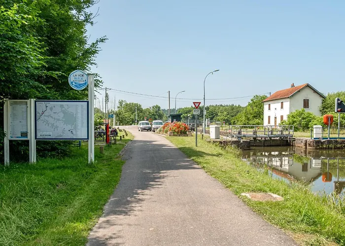 Lovely In With Kitchen Escles